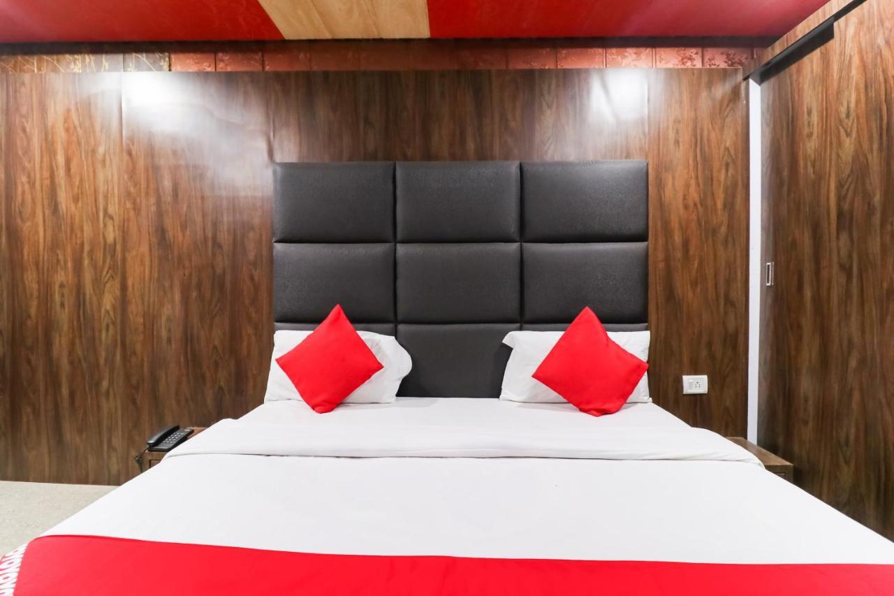 Oyo 6908 Hotel Royal City Āzamgarh Eksteriør billede