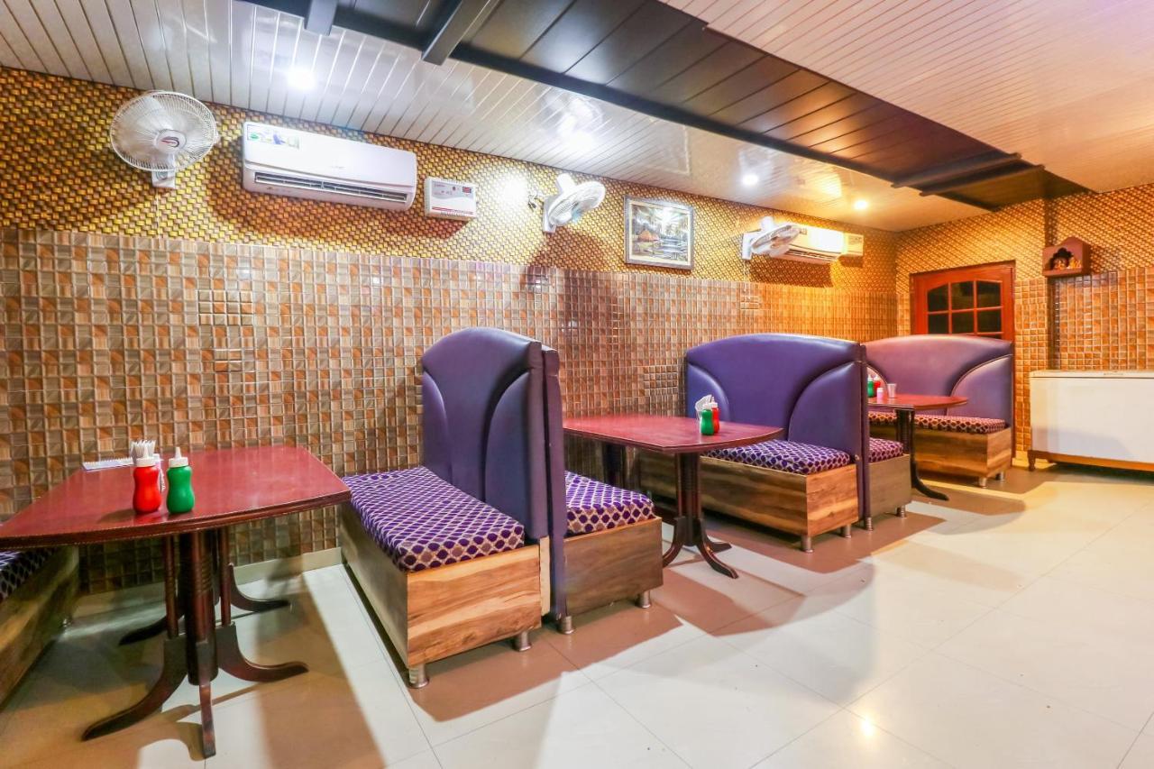 Oyo 6908 Hotel Royal City Āzamgarh Eksteriør billede